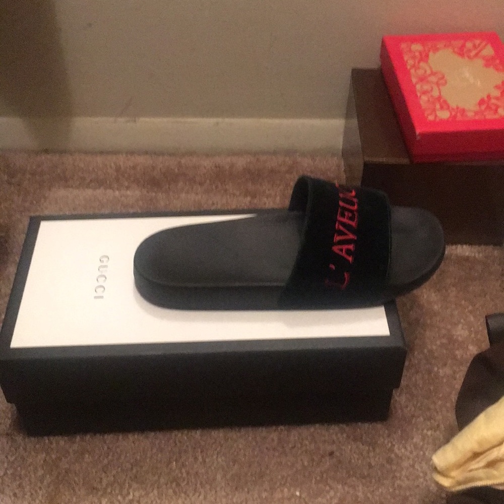 Gucci slides